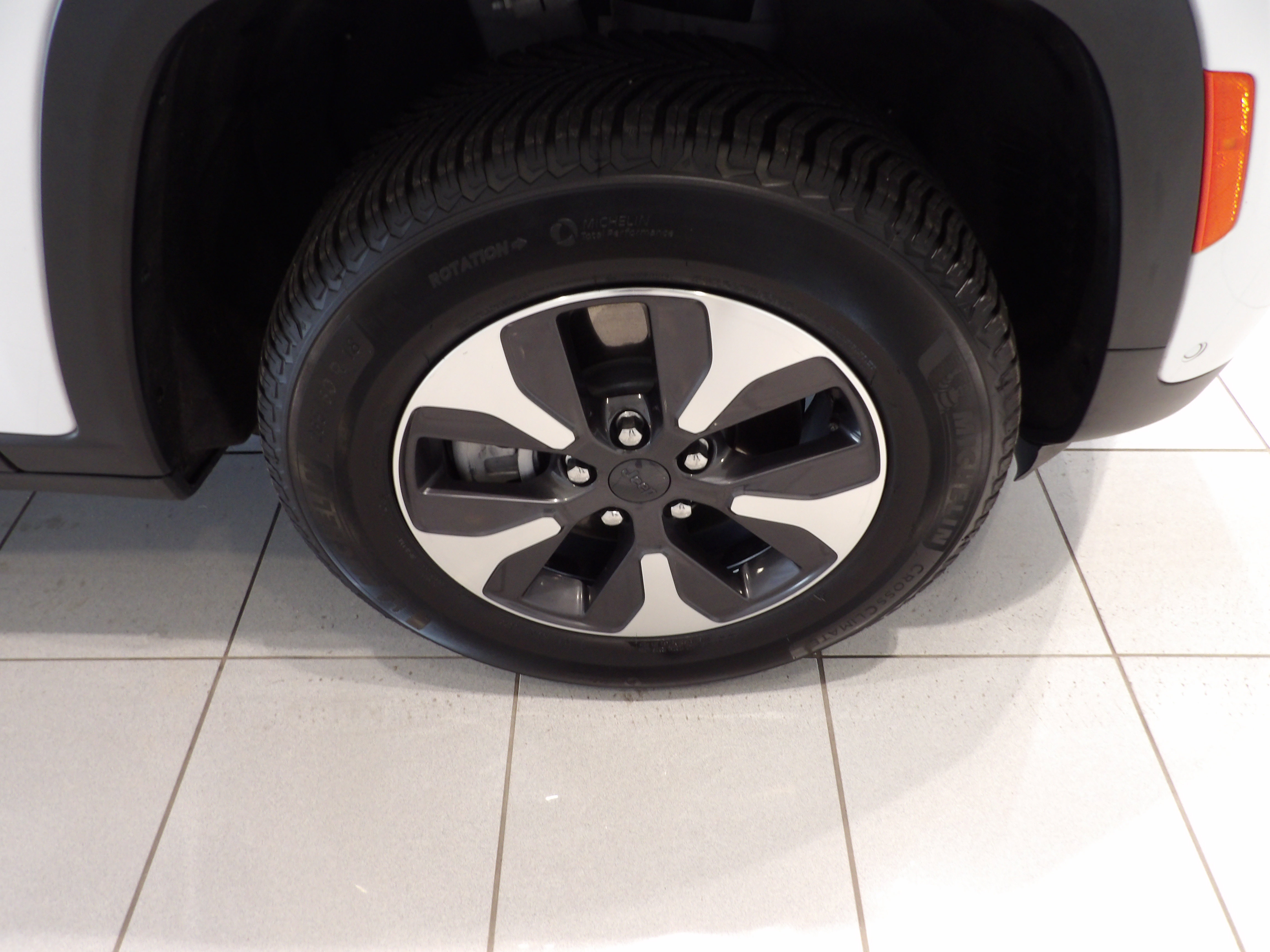 Used 2022 Jeep Grand Cherokee Limited 4xe w/ Luxury Tech Group II AWD/4WD image 28