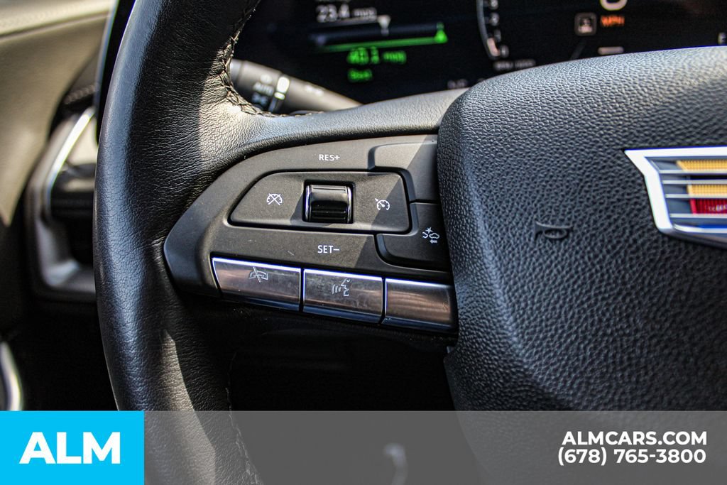 Used 2025 Cadillac XT4 Premium Luxury FWD image 24