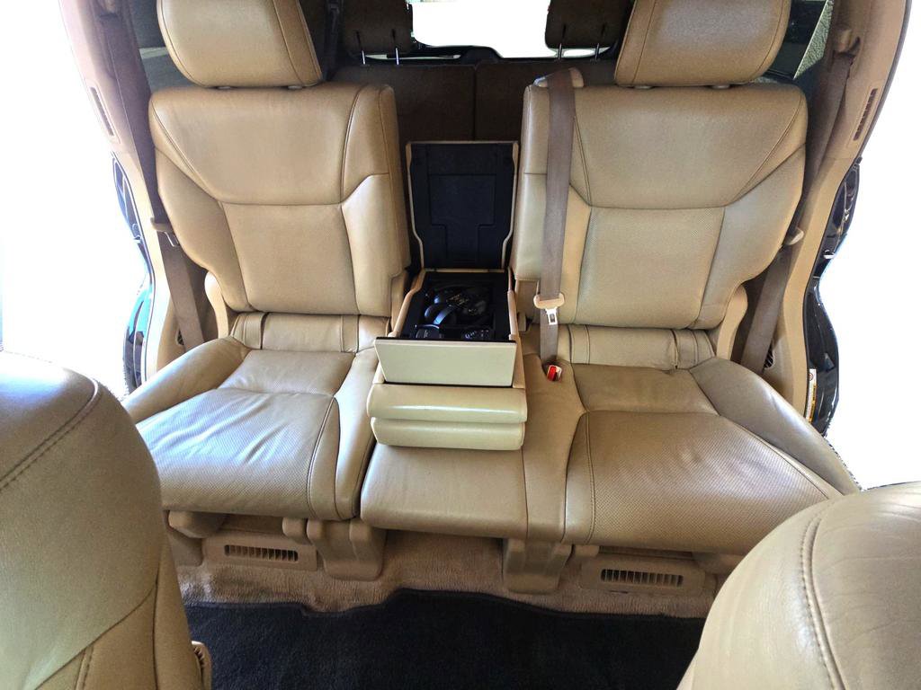 Used 2010 Lexus LX 570 4WD image 15