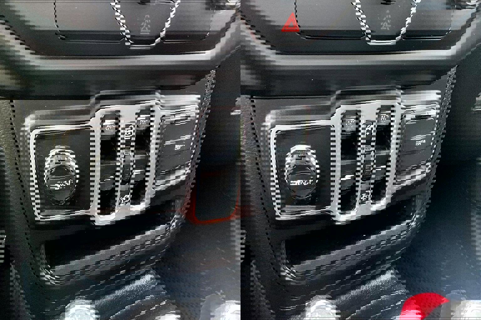 Used 2018 Jeep Wrangler Unlimited Sport S image 29