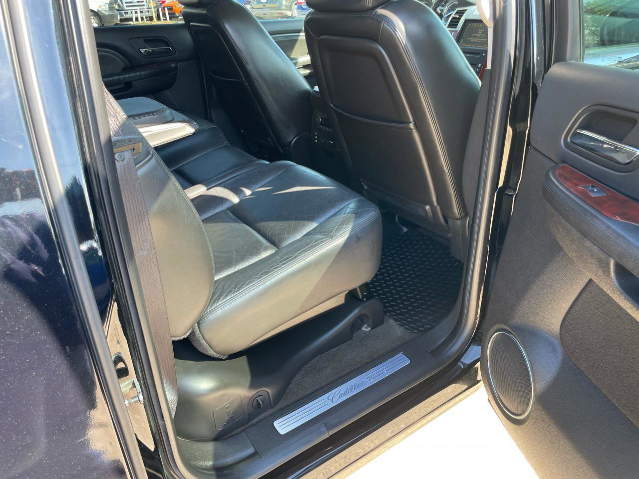 Used 2009 Cadillac Escalade EXT AWD/4WD image 38