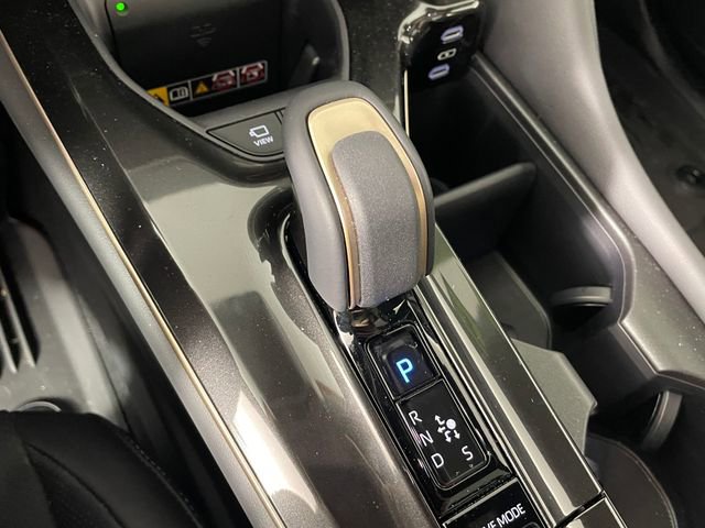 Used 2025 Toyota Crown Signia w/ Advanced Technology Package image 9