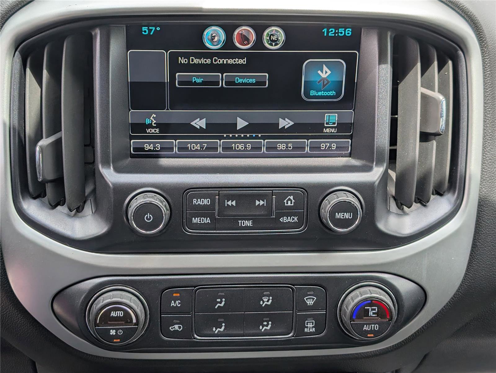 Used 2015 Chevrolet Colorado LT w/ Luxury Package AWD/4WD image 25