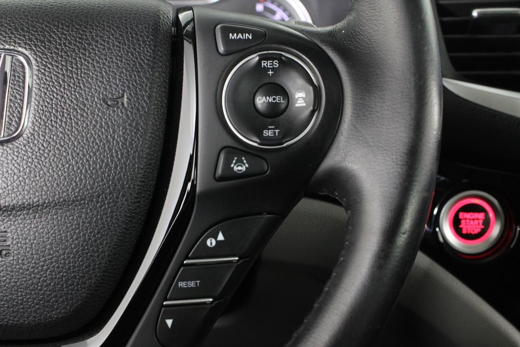 Used 2018 Honda Pilot Touring image 27