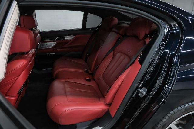 Used 2018 BMW M760i xDrive image 43