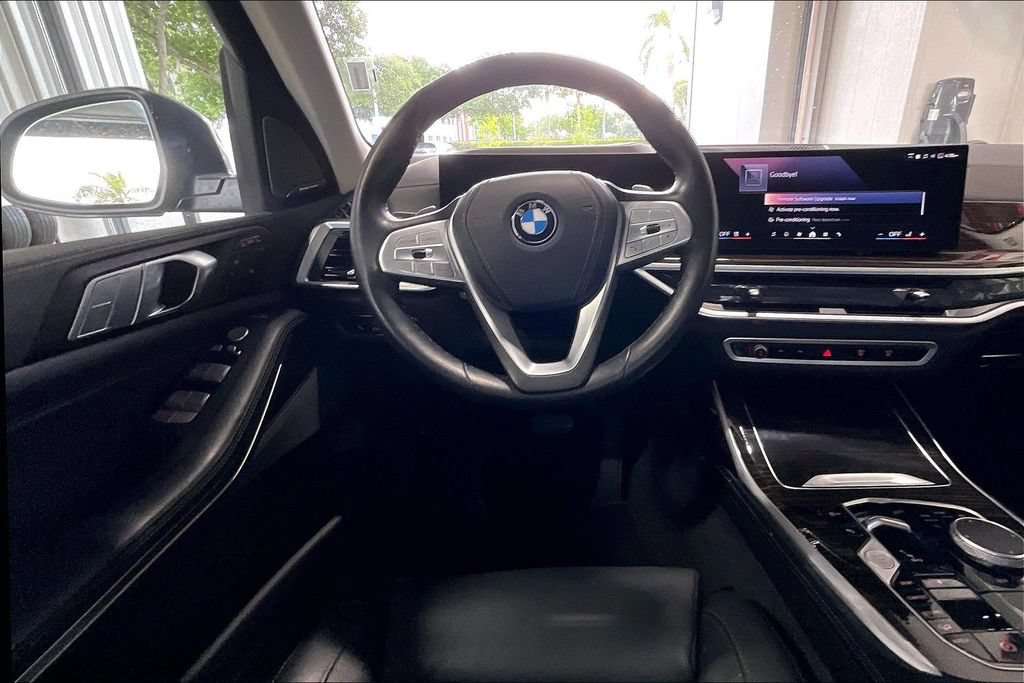 Used 2026 BMW X7 xDrive40i AWD/4WD image 5