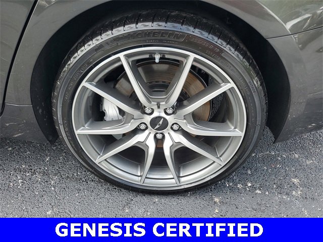 Certified 2025 Genesis G70 2.5T image 28