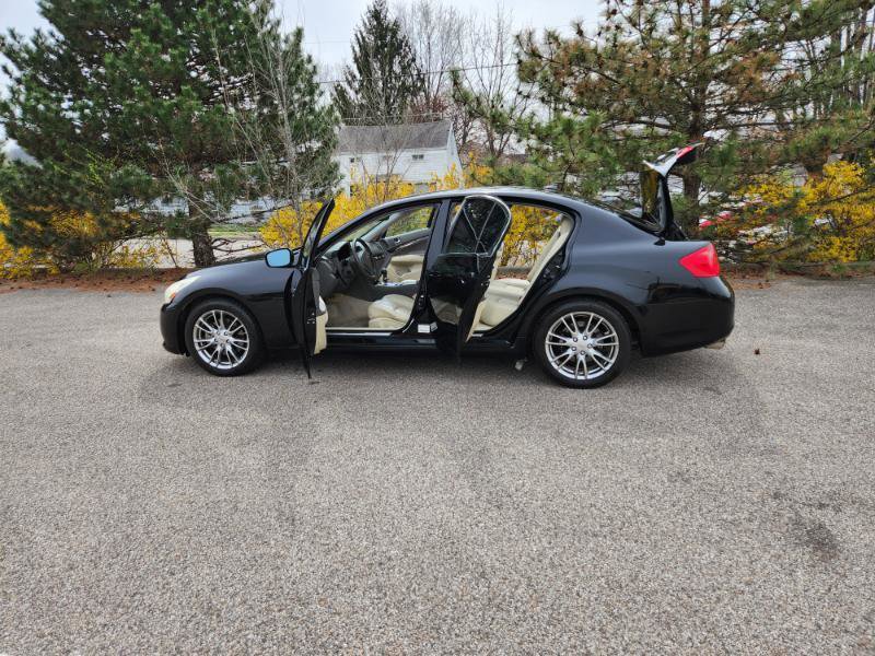 Used 2012 INFINITI G37 Journey w/ Premium Pkg image 38