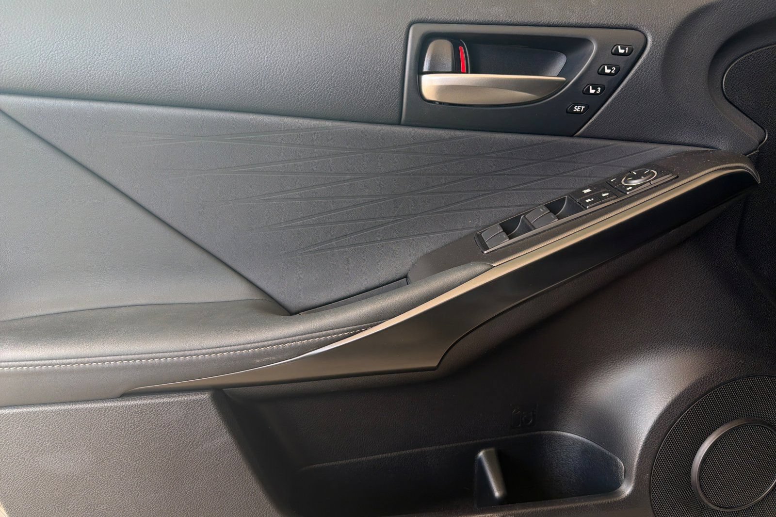Used 2022 Lexus IS 350 F Sport w/ Navigation Package RWD image 11