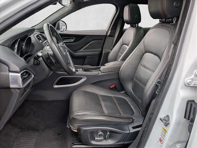 Used 2019 Jaguar F-PACE Prestige AWD/4WD image 18