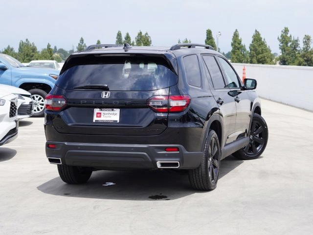 Used 2025 Honda Pilot Black Edition image 7