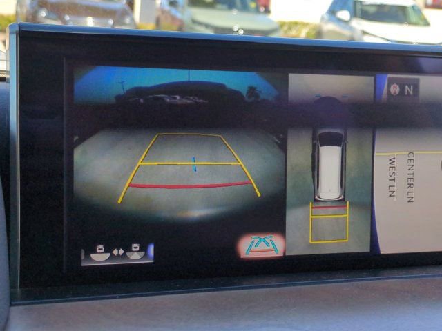 Used 2019 Lexus LX 570 4WD image 20