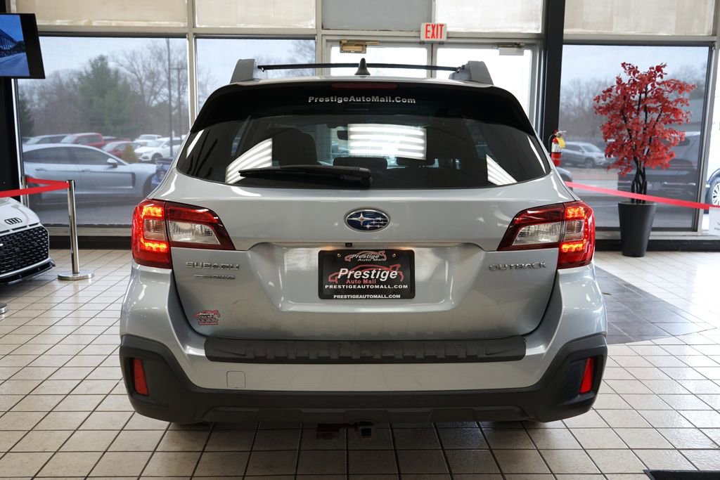 Used 2018 Subaru Outback 2.5i Premium image 15