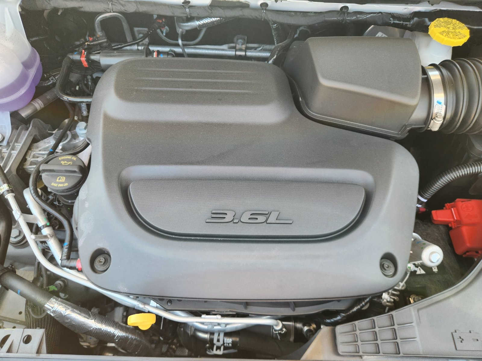 New 2027 Chrysler Pacifica Select w/ Family Tech Group FWD image 24