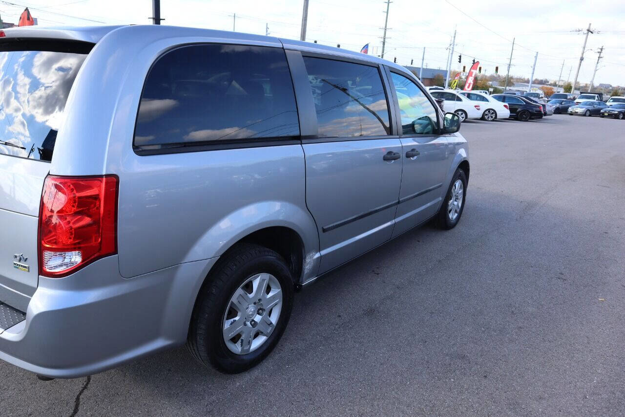 Used 2013 RAM C/V Tradesman image 43