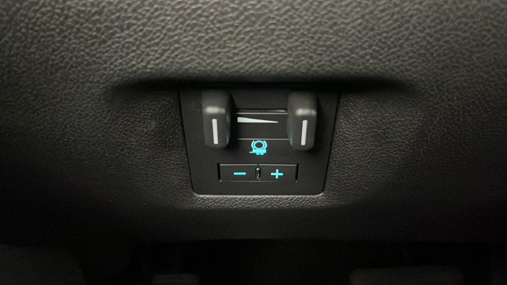 Used 2013 Chevrolet Silverado 2500 LTZ AWD/4WD image 30