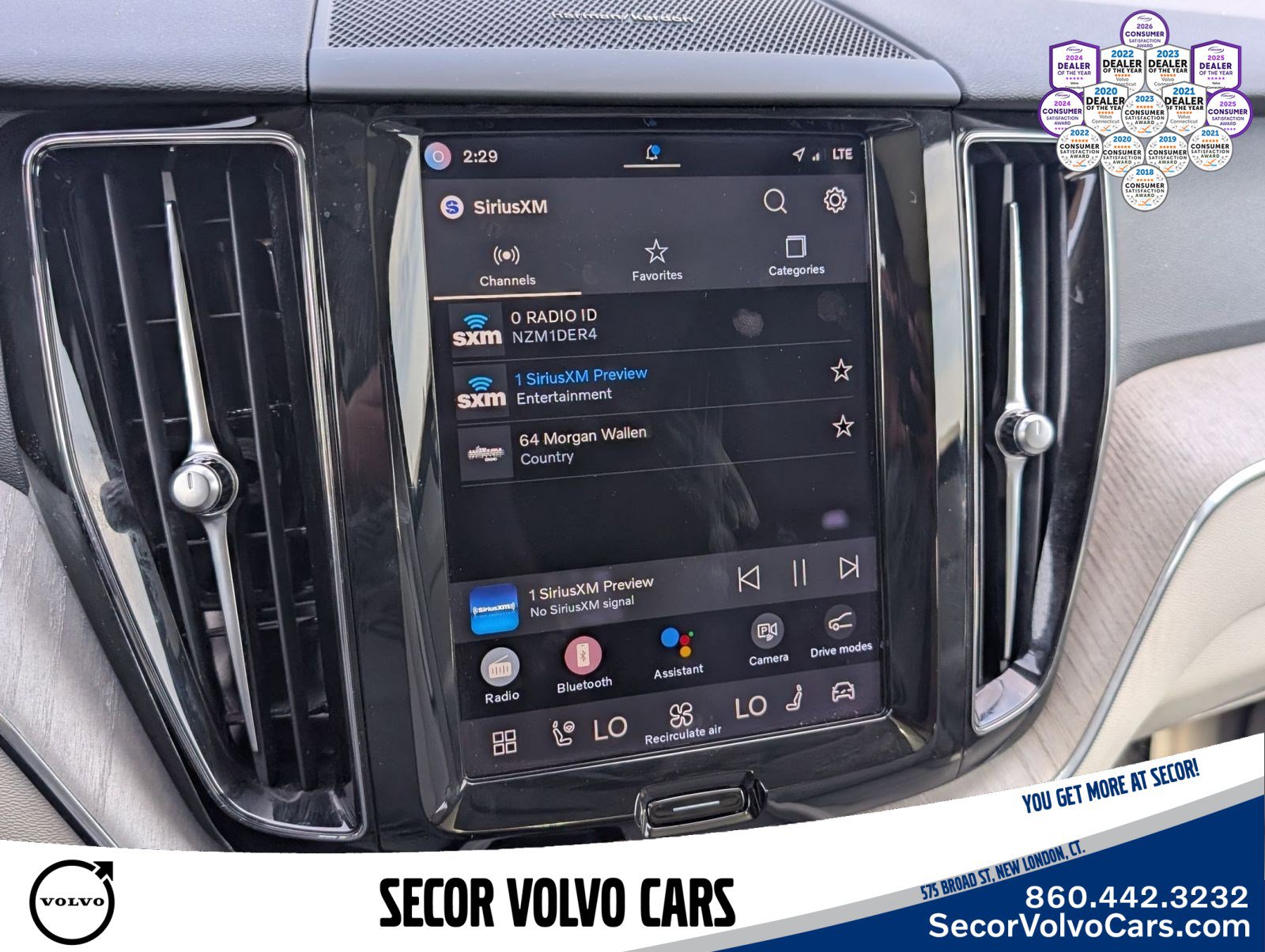 Certified 2023 Volvo XC60 B5 Plus w/ Climate Package AWD/4WD image 12