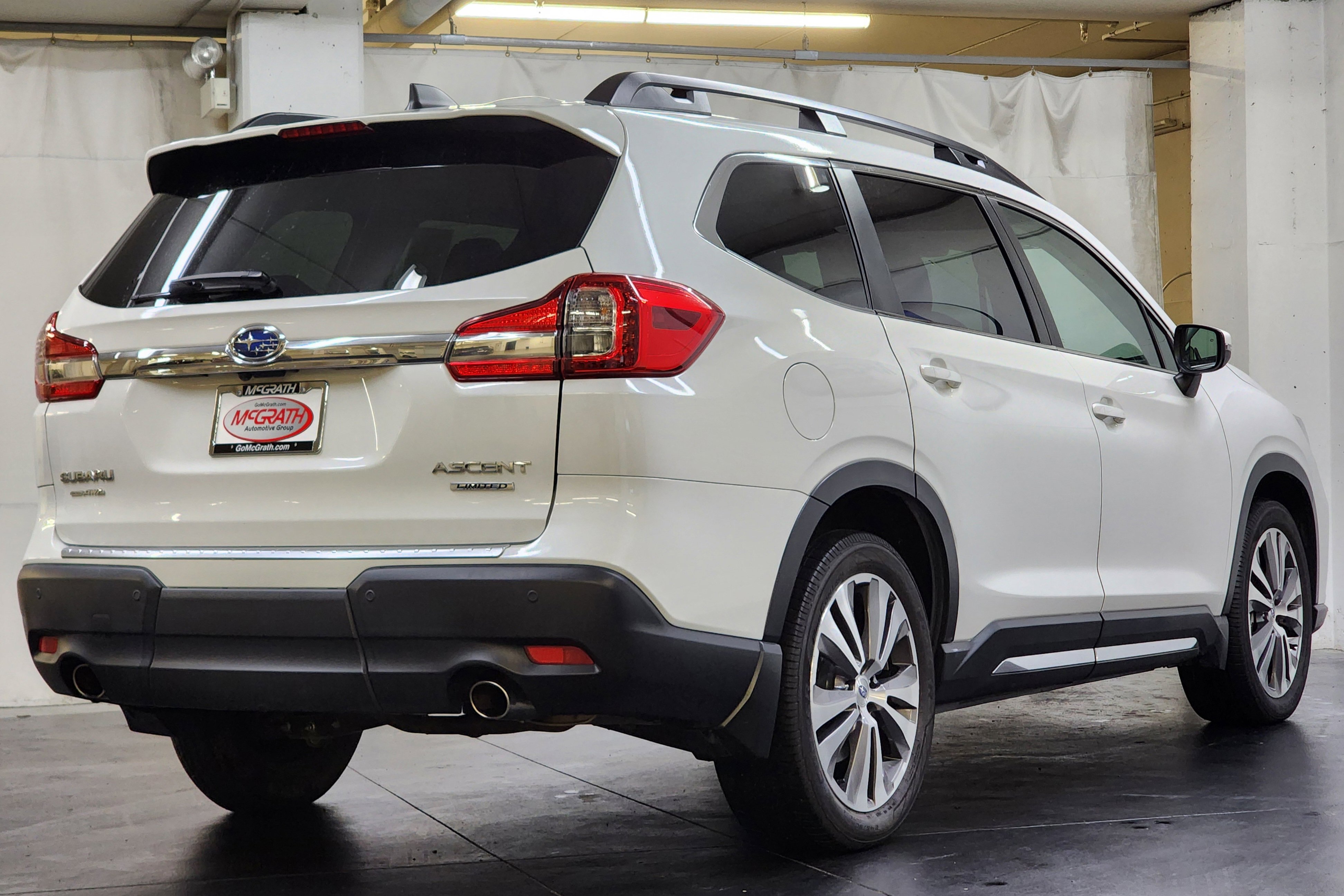 Used 2021 Subaru Ascent Limited w/ Technology Package image 5