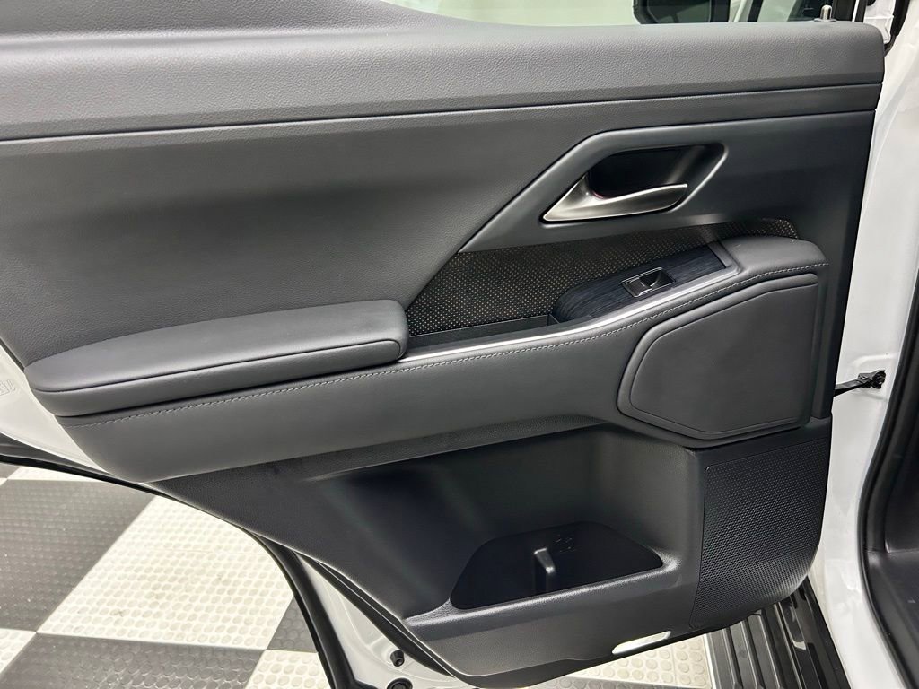 Used 2024 Lexus GX 550 w/ Accessory Package (Z1) image 13