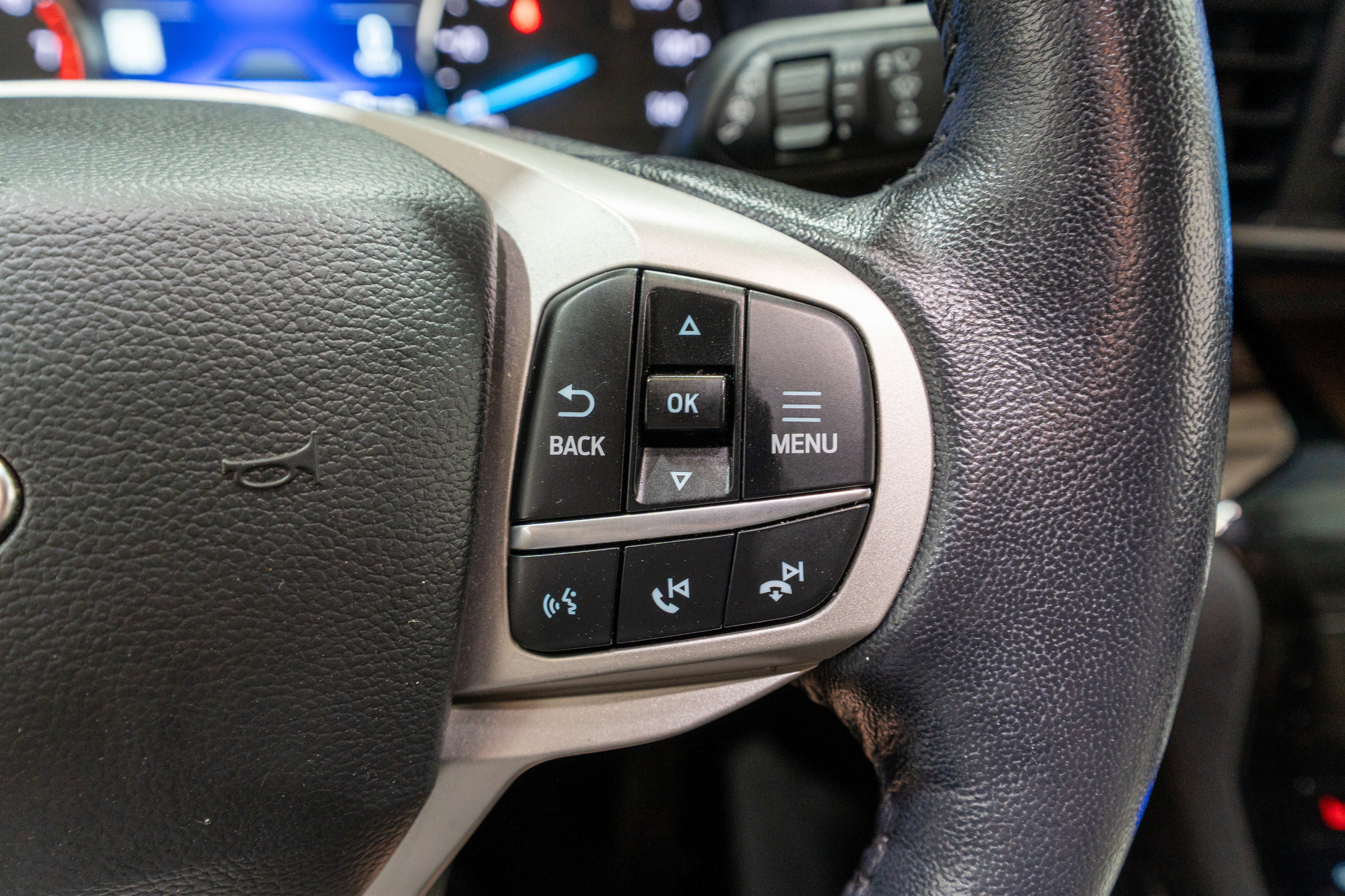 Used 2022 Ford Explorer Limited w/ Equipment Group 301A image 27