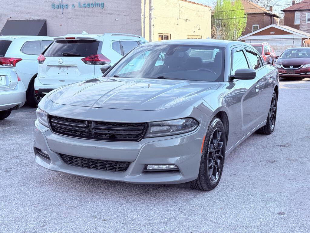 Used 2017 Dodge Charger SXT image 1