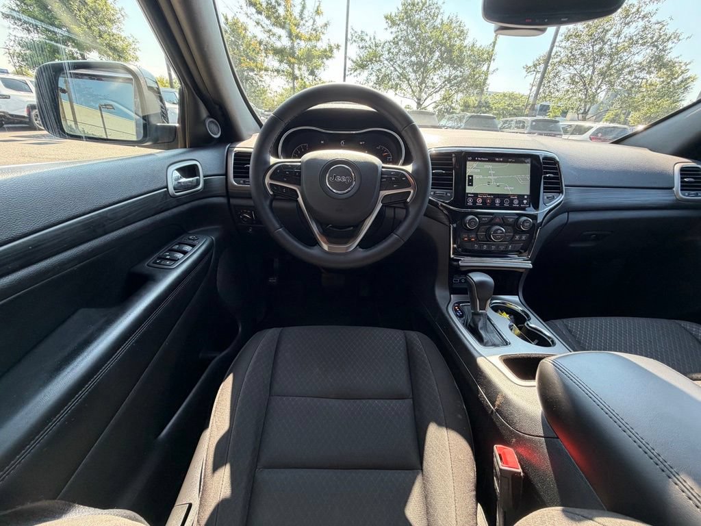 Certified 2022 Jeep Grand Cherokee Laredo E AWD/4WD image 19