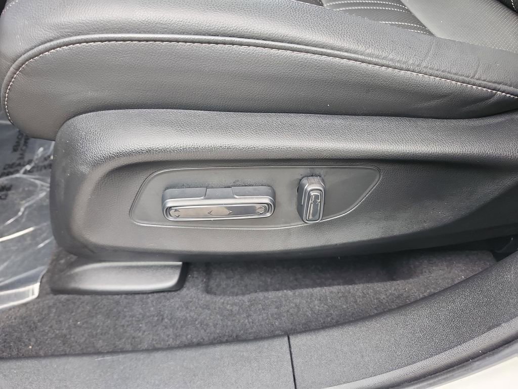 Used 2024 Honda HR-V EX-L image 21