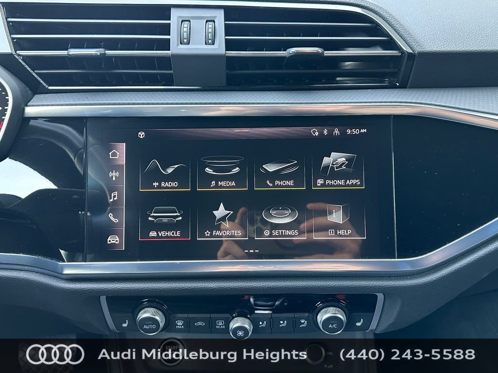 Certified 2023 Audi Q3 2.0T Premium Plus w/ Premium Plus Package AWD/4WD image 27