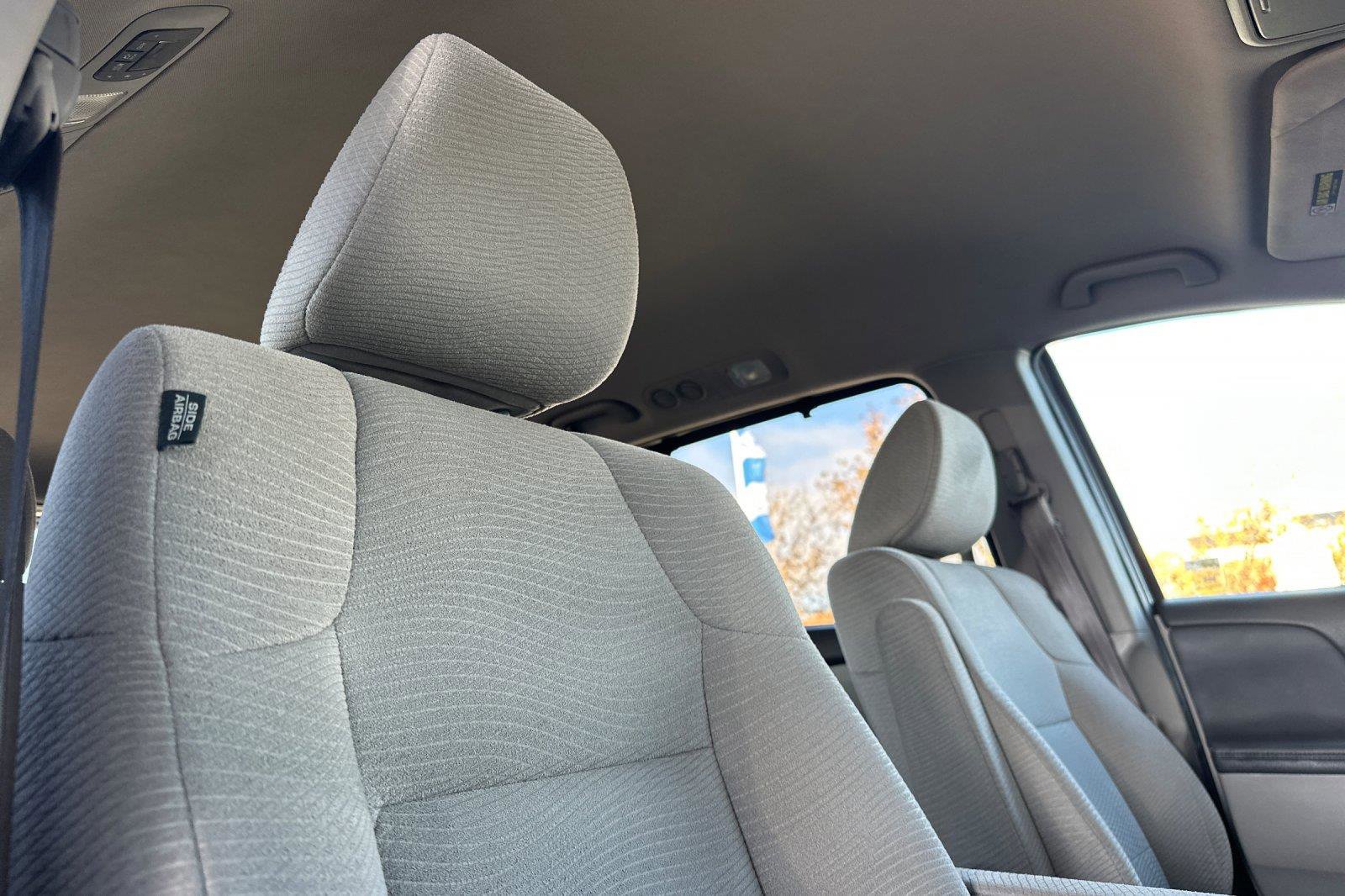 Used 2012 Honda Odyssey EX image 17