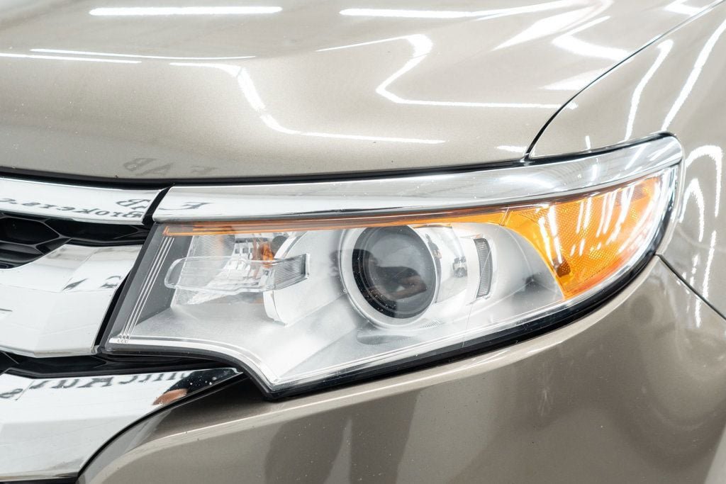 Used 2013 Ford Edge Limited AWD/4WD image 38