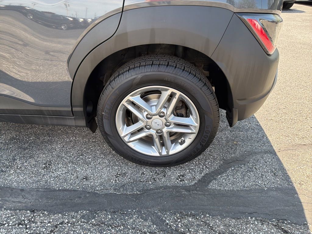 Certified 2023 Hyundai Kona SE image 13