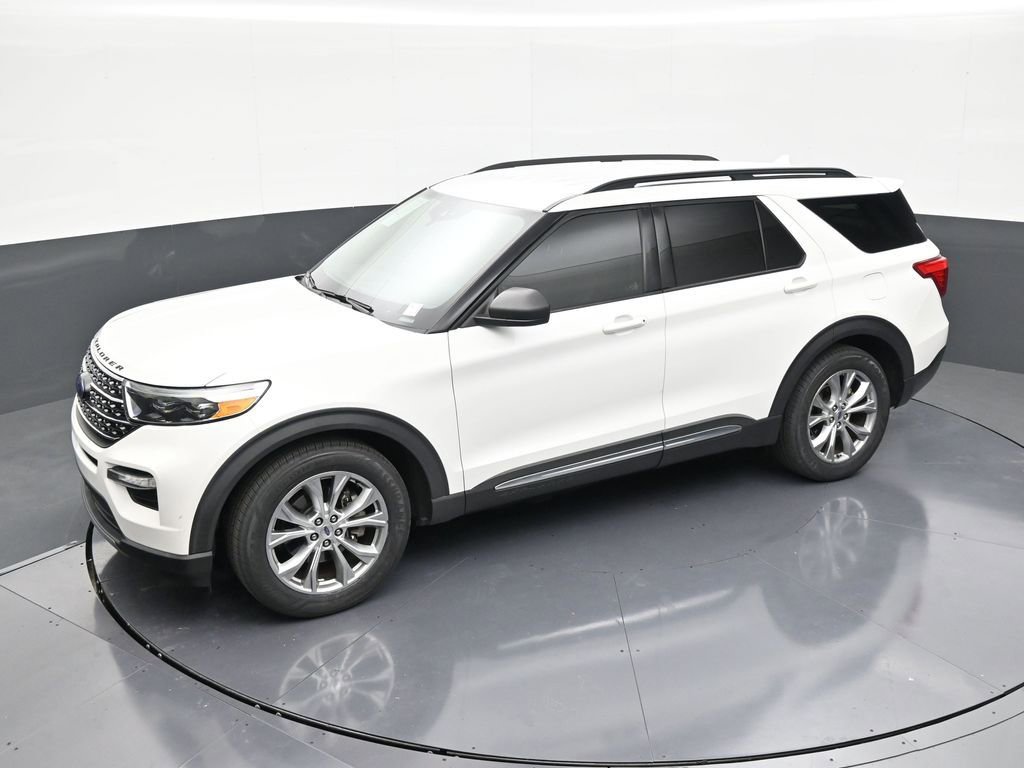 Used 2020 Ford Explorer XLT w/ Equipment Group 202A RWD image 12