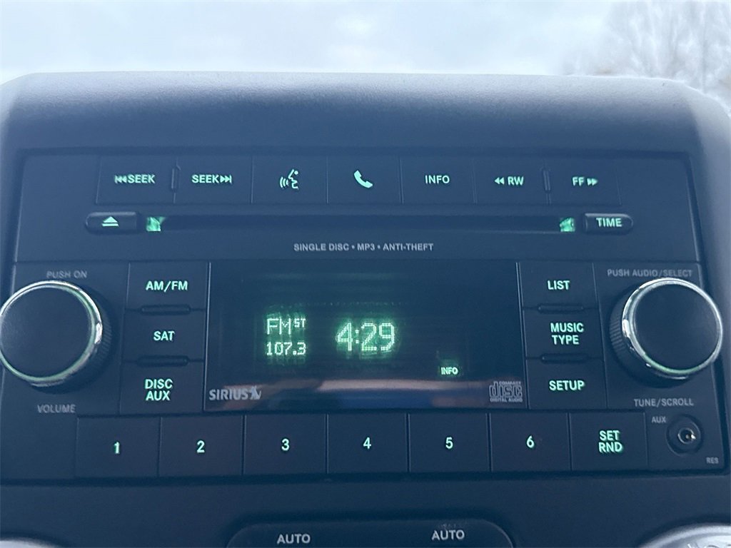 Used 2015 Jeep Wrangler Rubicon w/ Power Convenience Group image 12