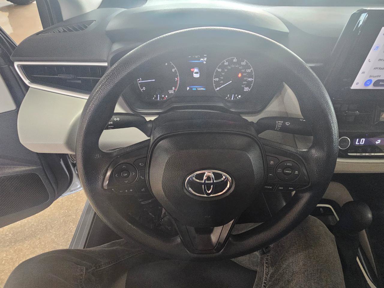 Used 2023 Toyota Corolla LE image 32