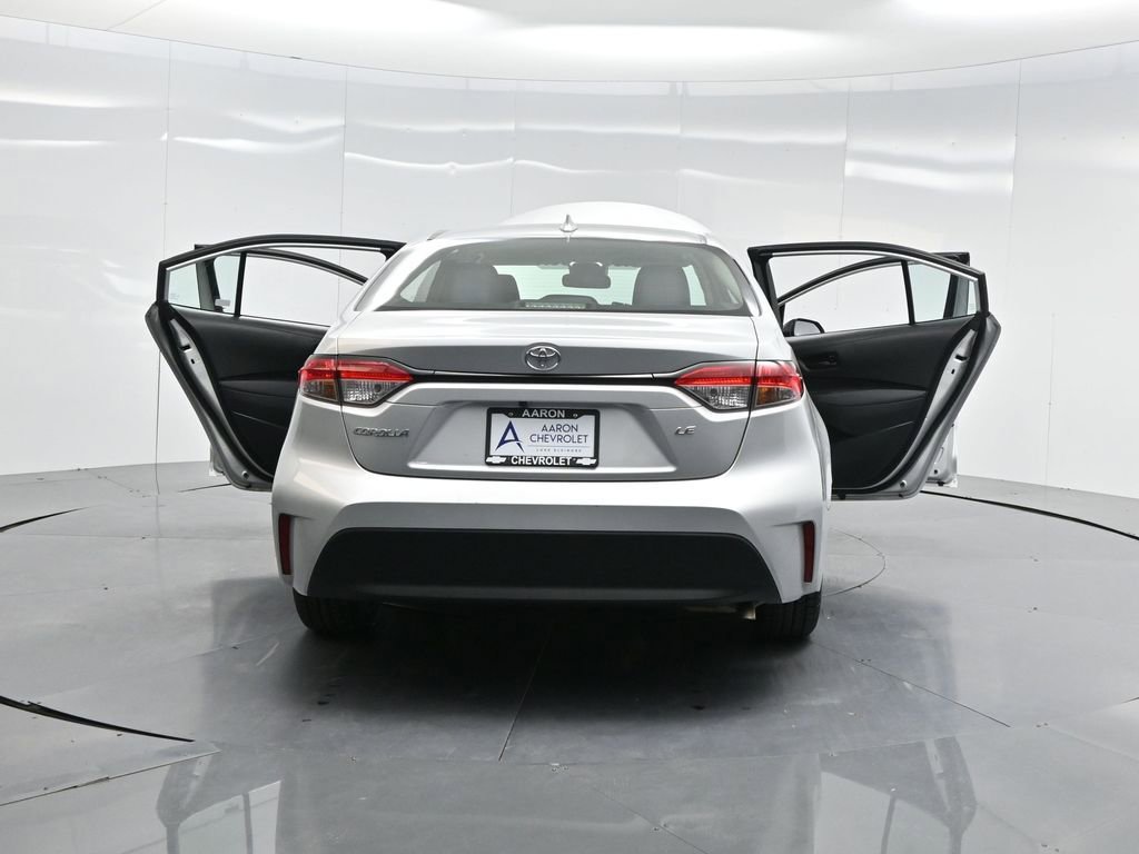 Used 2023 Toyota Corolla LE image 54