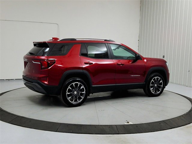 Used 2026 GMC Terrain Elevation w/ Elevation Premium Package image 7