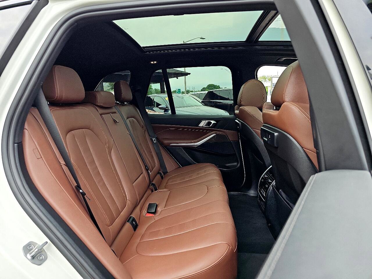 Used 2022 BMW X5 xDrive40i w/ M Sport Package image 43