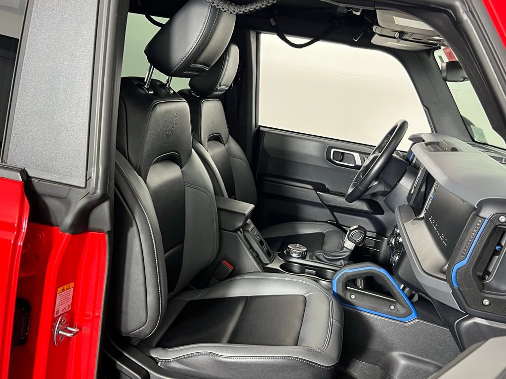 Used 2024 Ford Bronco Black Diamond image 32