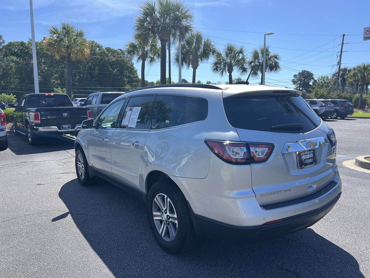 Used 2017 Chevrolet Traverse LT w/ Traveler's Package AWD/4WD image 8