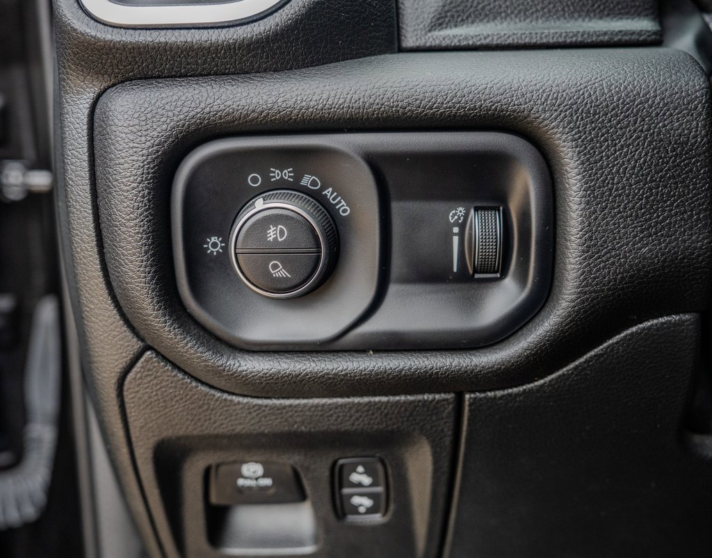 Used 2024 RAM 1500 Big Horn RWD image 19