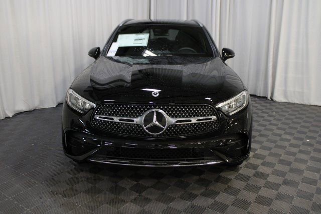 New 2026 Mercedes-Benz GLC 300 4MATIC image 2