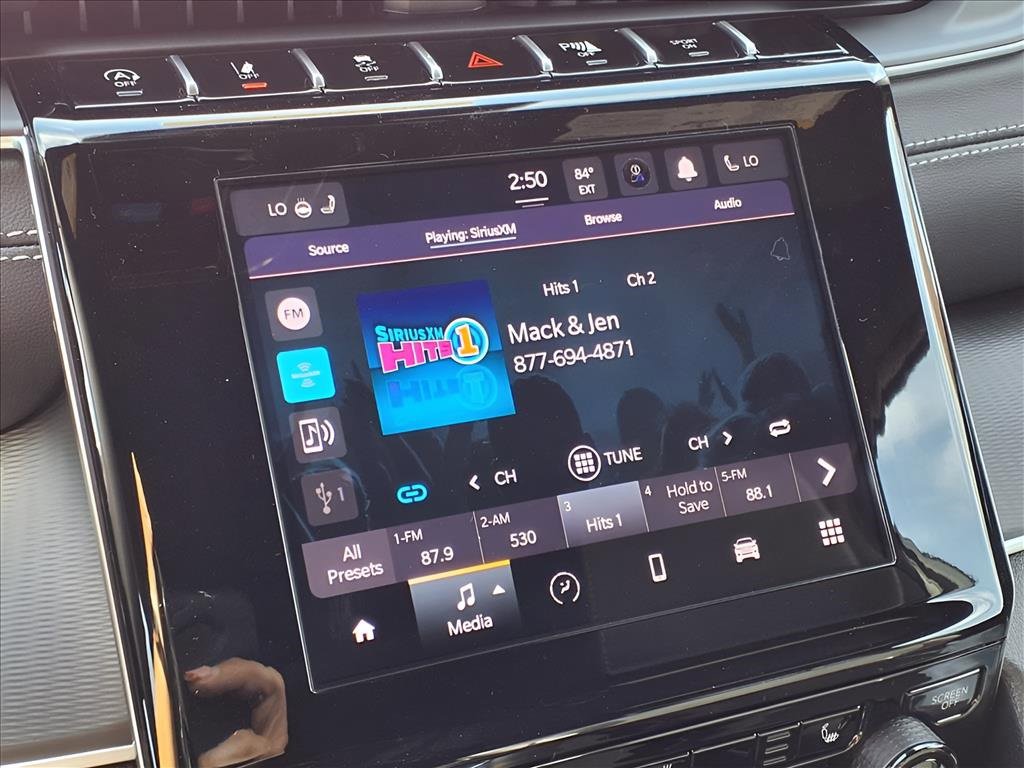 New 2025 Jeep Grand Cherokee L Altitude image 10