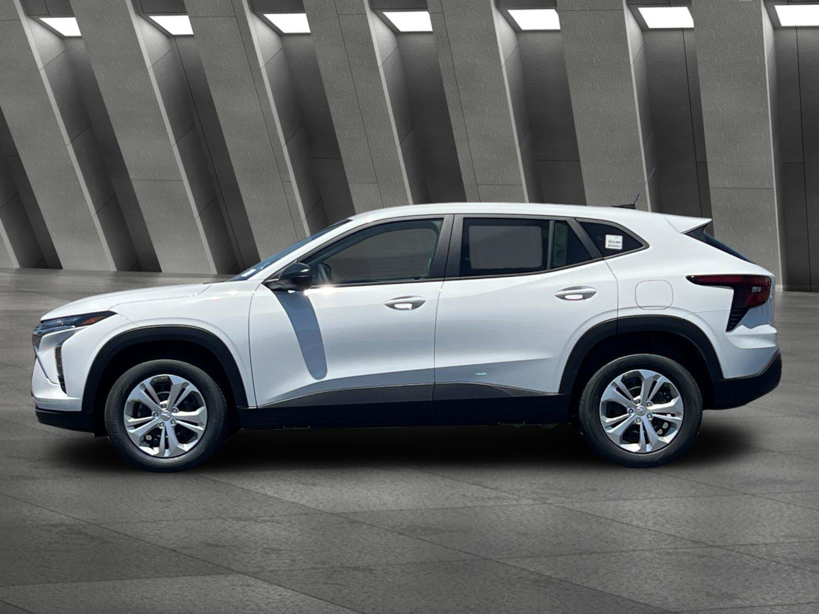 New 2026 Chevrolet Trax LS w/ Driver Confidence Package FWD image 7