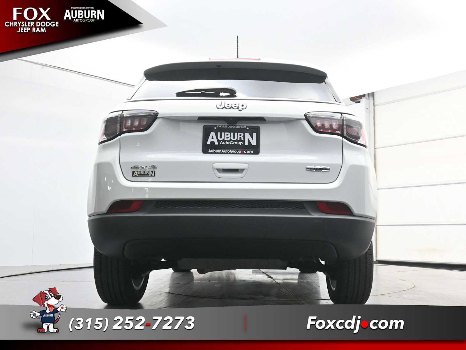 Used 2023 Jeep Compass Latitude AWD/4WD image 24