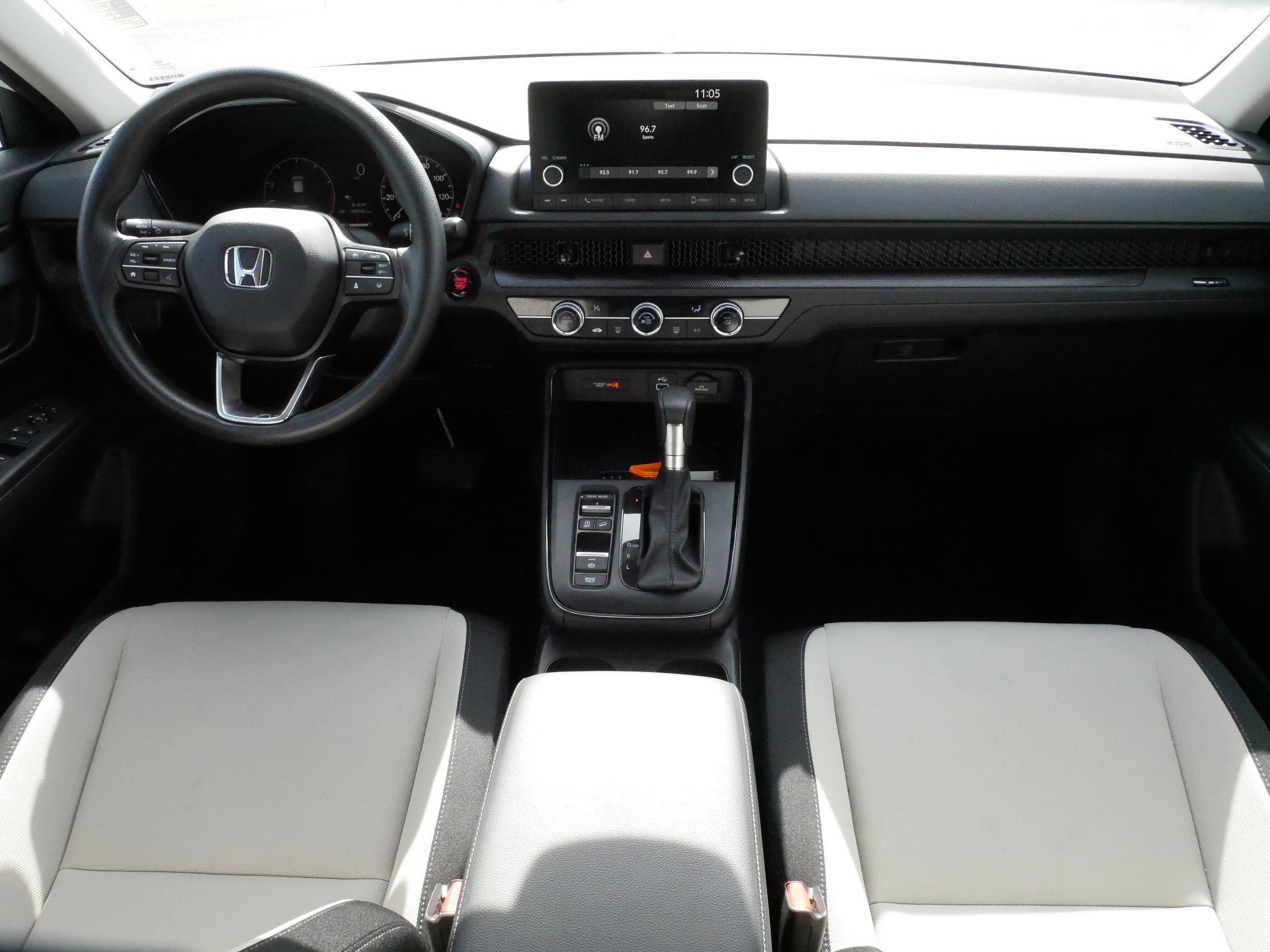 Used 2023 Honda CR-V LX image 11