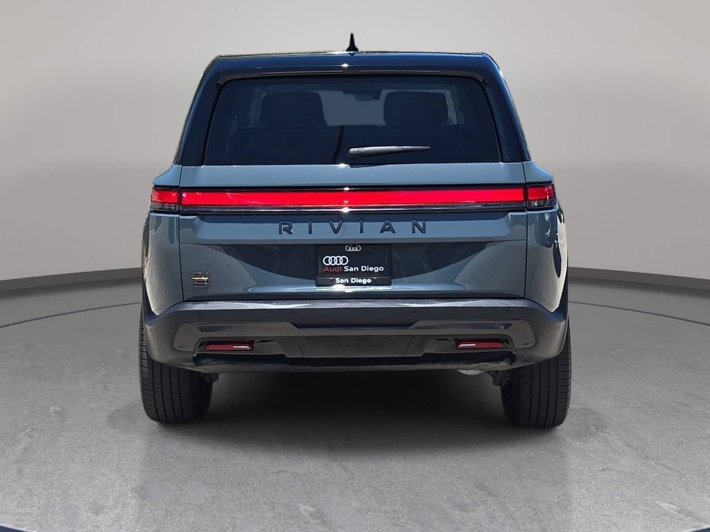 Used 2025 Rivian R1S Premium AWD/4WD image 7