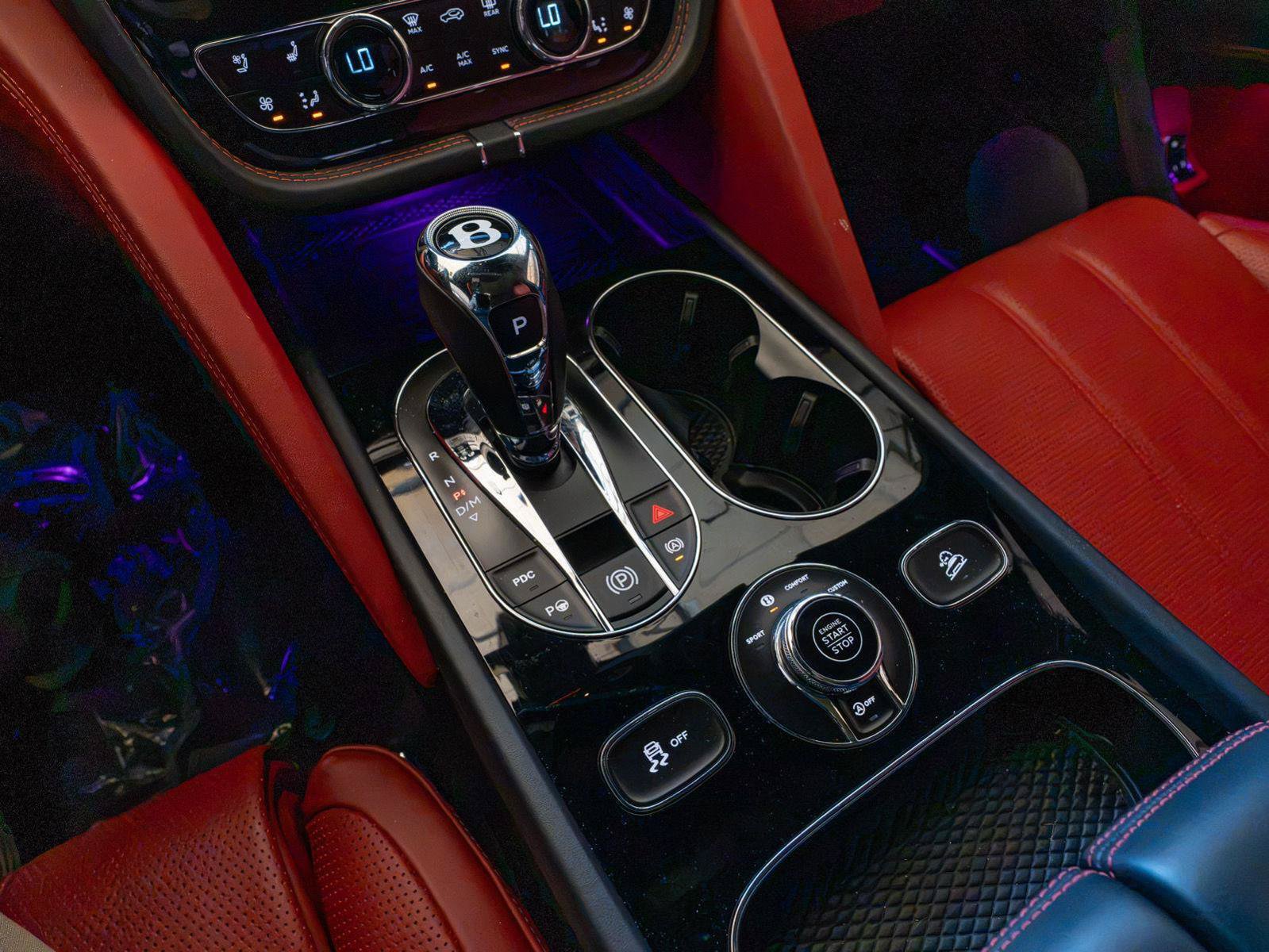 Used 2023 Bentley Bentayga AWD/4WD image 15