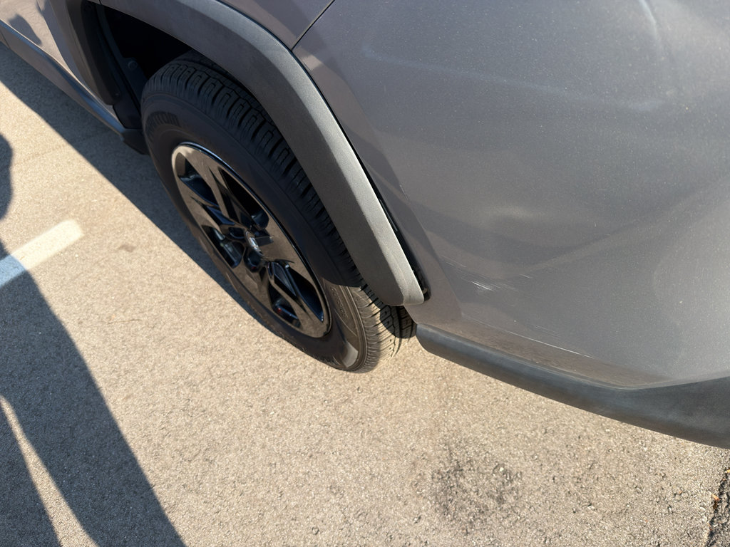 Used 2020 Toyota RAV4 XLE FWD image 6