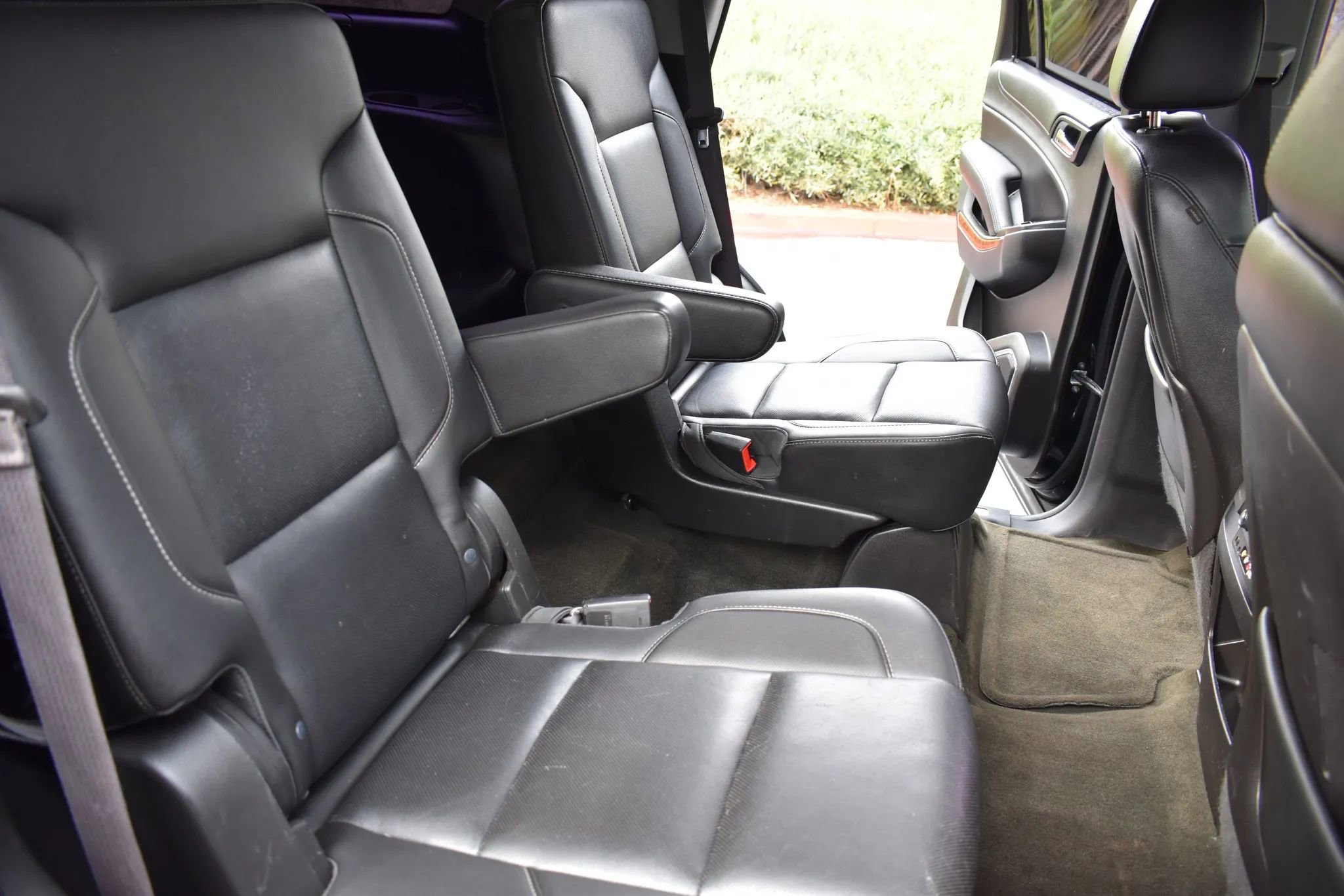 Used 2015 Chevrolet Tahoe LTZ RWD image 13