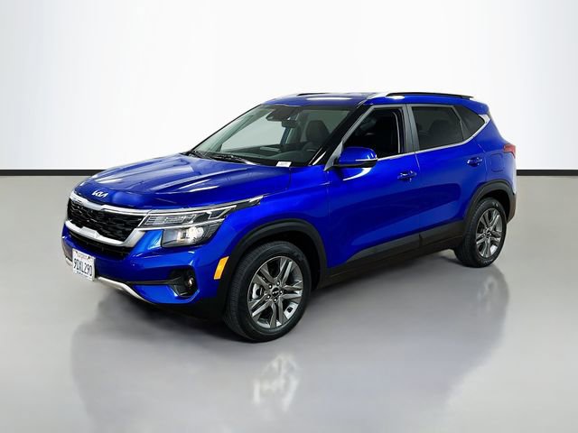 Certified 2023 Kia Seltos S w/ Navigation Package image 3